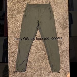 Men’s lululemon ABC joggers grey size medium